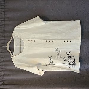 🌸NWOT Bamboo Tunic with wooden button accents, XL